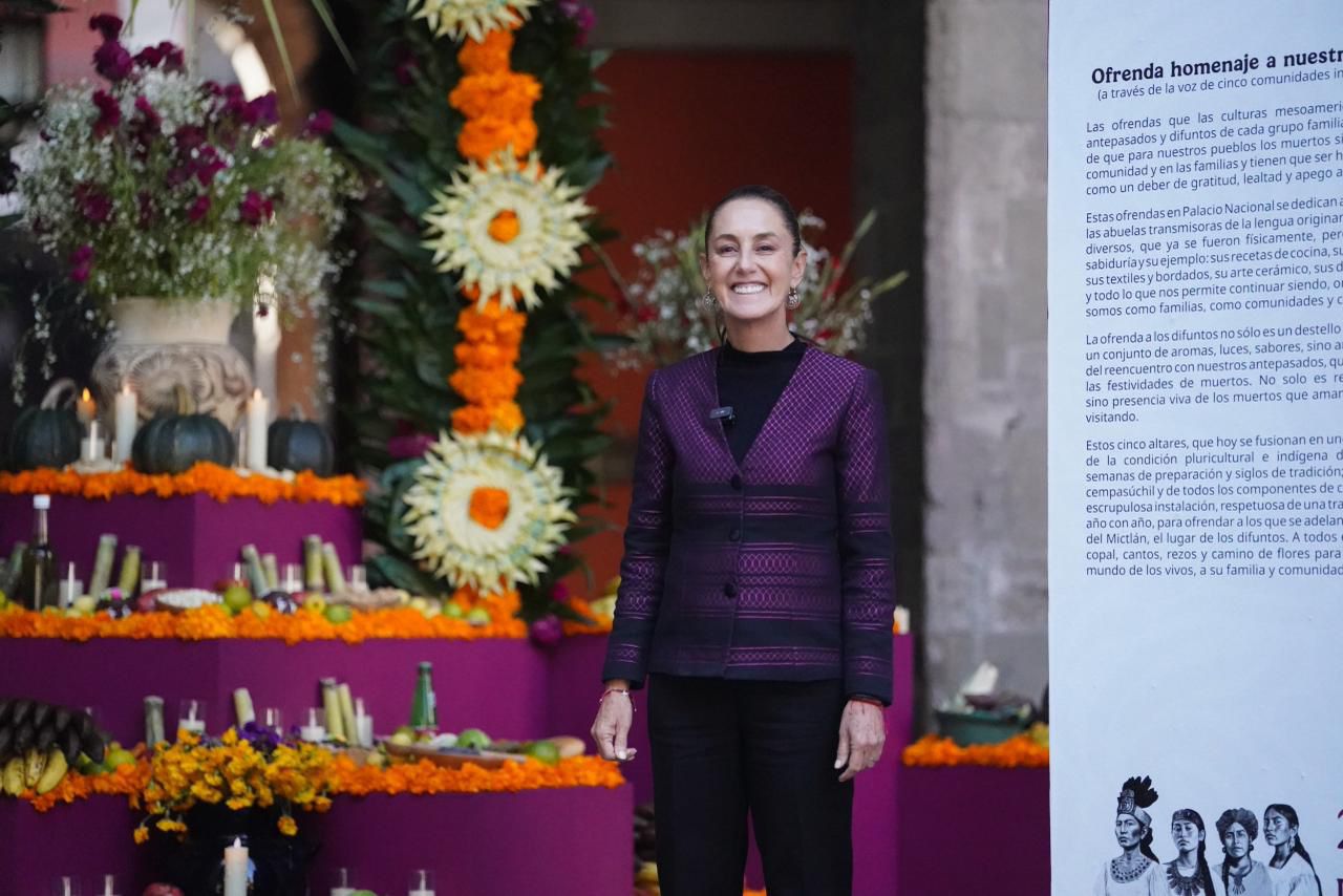 ESTE AÑO DEDICAMOS OFRENDA DE DÍA DE MUERTOS A LAS MUJERES INDÍGENAS, LAS ANCESTRAS DE MÉXICO: PRESIDENTA CLAUDIA SHEINBAUM